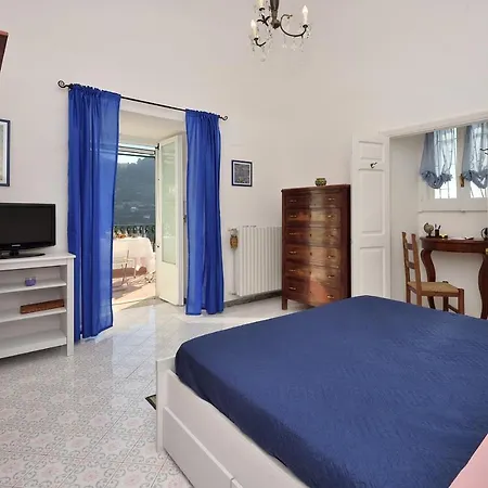 A Casa Di Mike * Minori